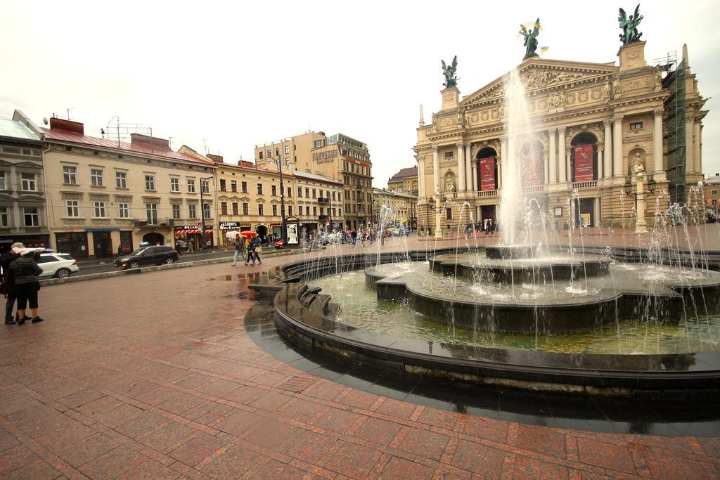 Romantic In Lviv 500M From Opera Ngoại thất bức ảnh